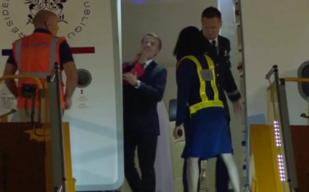 "كف الكرملين".. الخارجية الروسية تسخر من حادثة صفع ماكرون