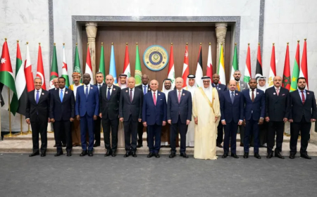 قمة بغداد: حضور باهت وتجاهل لغزة... لماذا خالفت القمة العربية التوقعات؟