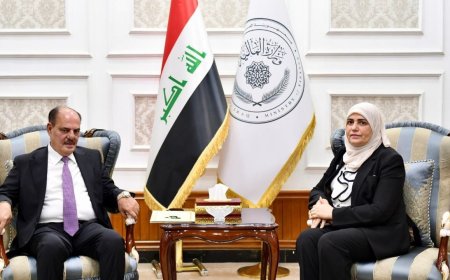 وزير المالية تبحث مع نقيب الصحفيين دور الإعلام في دعم البرامج الاقتصادية