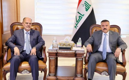 وزير الداخلية خلال لقائه نقيب الصحفيين العراقيين.. الصحافة شريكٌ في الأمن والاستقرار