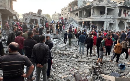 غارات إسرائيلية على قطاع غزة تتسبب باستشهاد أكثر من 30 فلسطينياً