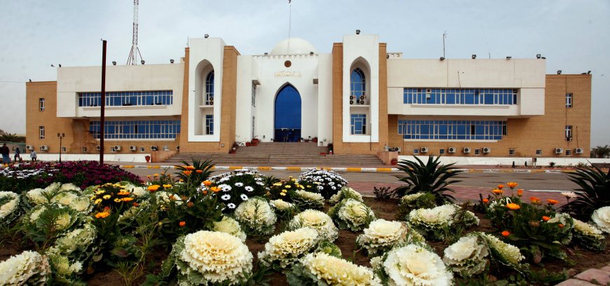 الجامعات الحكومية في النجف تعلن عن مراكز التسجيل لحملة الشهادات العليا