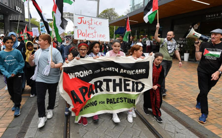 مسيرة حاشدة في أوكلاند لدعم الفلسطينيين وسط دعوات لفرض عقوبات على إسرائيل