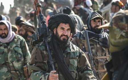 مقتل 12 جندياً باكستانياً في كمين لطالبان على الحدود مع أفغانستان