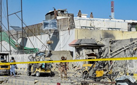 هجوم انتحاري يهز كويتا: 10 قتلى بينهم جنود ومدنيون وسط تصاعد العنف في بلوشستان