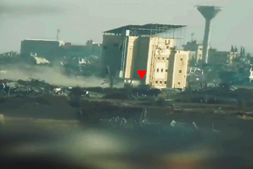 الجيش الإسرائيلي يعلن إصابة جندي بجروح خطرة في غزة واستهداف دبابة "ميركافا" بقذائف متطورة