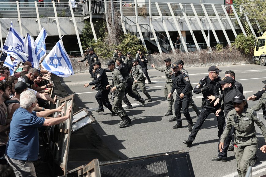 القدس: "يوم التشويشات" يربك نتنياهو.. و15 شهيداً في غزة تحت القصف