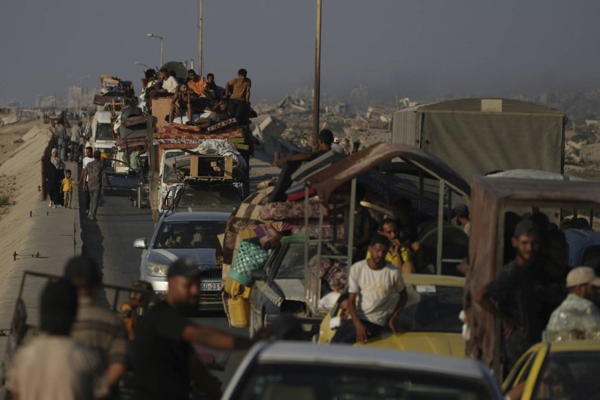 إسرائيل تكثّف القصف بالمسيرات وتخطط لتسوية المباني في غزة