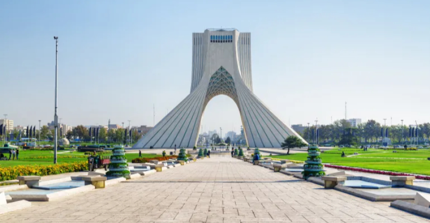 إيران تنتقد التحركات الأوروبية لإعادة فرض العقوبات الدولية