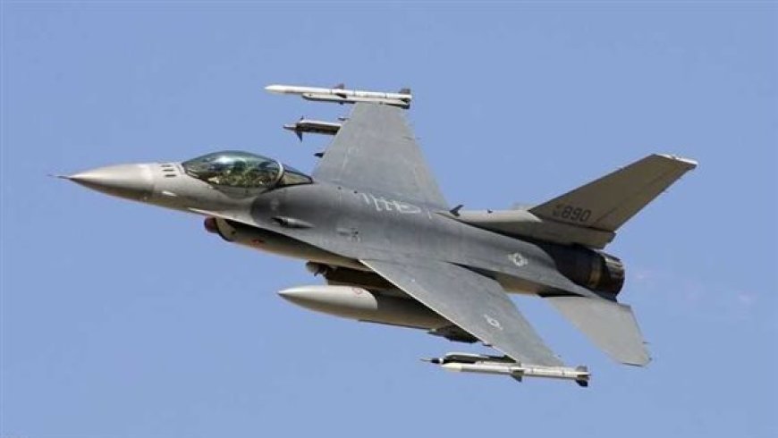 بولندا ترفع حالة التأهب وتنشر طائرات لحماية مجالها الجوي بعد الضربات الروسية على أوكرانيا