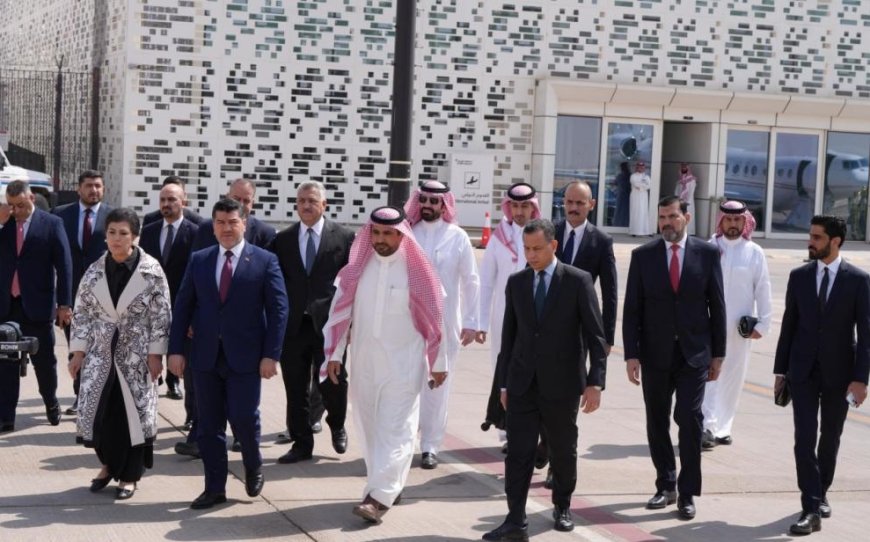 العراق يتسلم مواطنين محتجزين من السعودية على متن طائرة خاصة