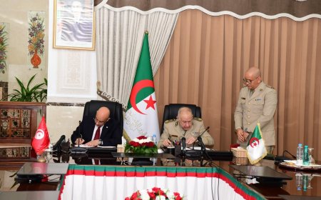 الجزائر وتونس توقّعان اتفاقًا تاريخيًا للتعاون الدفاعي والإستراتيجية