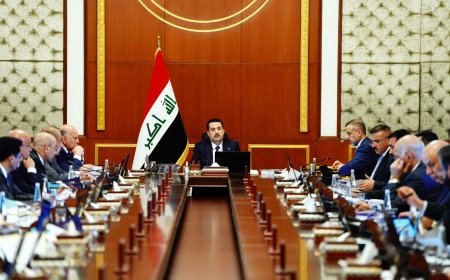خبراء: الموازنة العراقية تعاني عجزاً تشغيلياً وتواجه تحديات مالية حادة