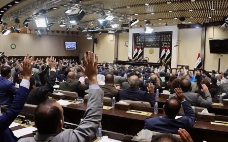 خبير إقتصادي: العراق يستعد لإعتماد آلية الصرف المؤقت إذا تأخر إقرار الموازنة لعام 2026