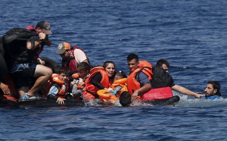 مصرع مهاجرين عراقيين في غرق قارب ببحر إيجة