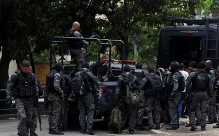 البرازيل: مقتل 119 شخصًا بينهم 4 من الشرطة خلال مداهمة ضد عصابة "الكوماندو الأحمر"