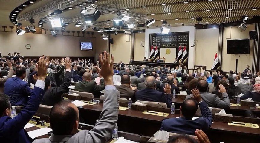 خبير إقتصادي: العراق يستعد لإعتماد آلية الصرف المؤقت إذا تأخر إقرار الموازنة لعام 2026