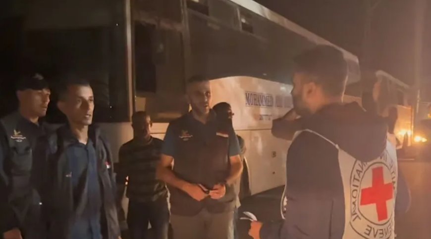 الصليب الأحمر يستعد لاستقبال الأسرى الفلسطينيين ضمن صفقة التبادل مع إسرائيل