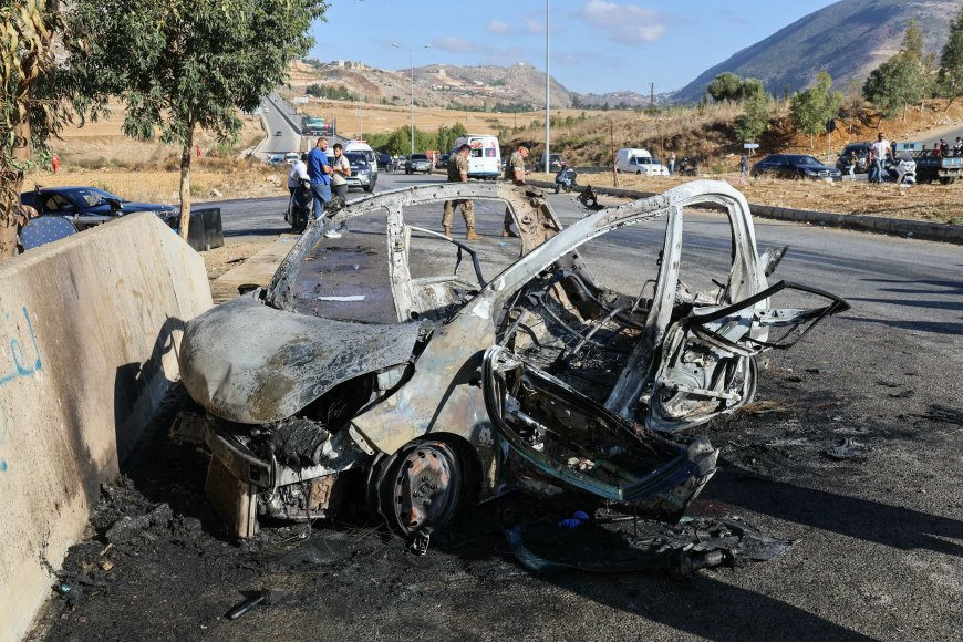 غارة إسرائيلية على سيارة في النبطية تسفر عن قتيلين وعدد من الجرحى