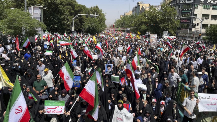 إيران تدعو مواطبيها للإبلاغ عن المخربين والمرتزقة