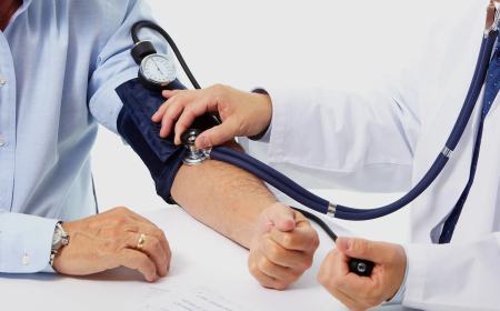 إرشادات جديدة لضغط الدم: خطوات مبكرة لحياة أطول وصحة أفضل