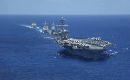 بعد استهدافها لحاملة الطائرات "إبرهام لينكولن".. طهران تتوعد بمفاجآت عسكرية جديدة