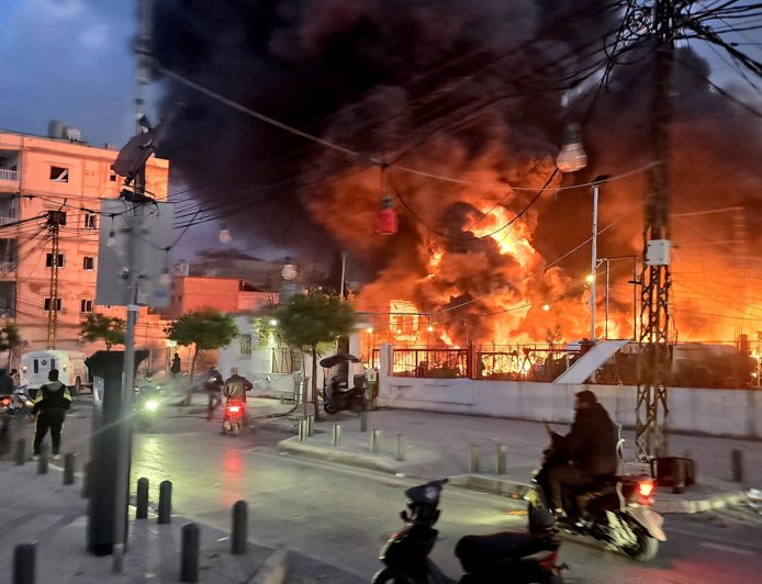 إنذار بإخلاء ضاحية بيروت وتصعيد ميداني على الحدود