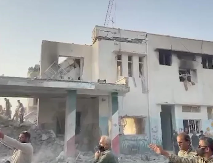 إيران تعلن مقتل 230 تلميذاً ومعلماً منذ اندلاع الحرب