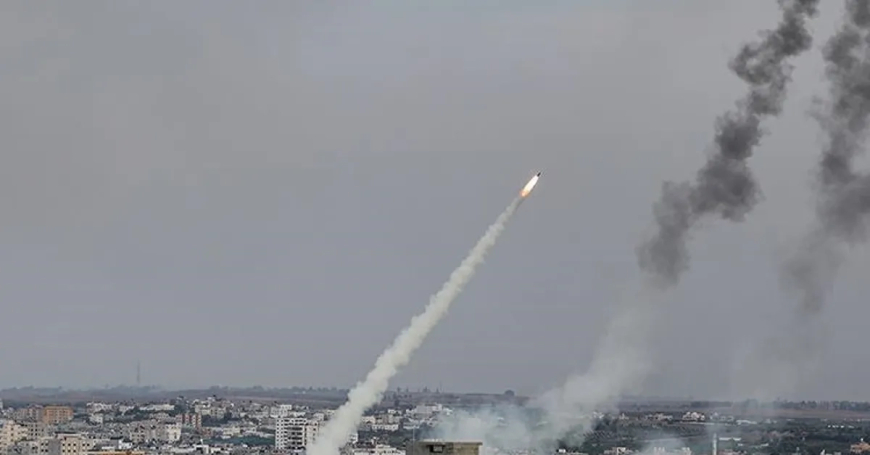 حزب الله يستهدف "مشمار الكرمل"... وغارات إسرائيلية تعصف بالضاحية