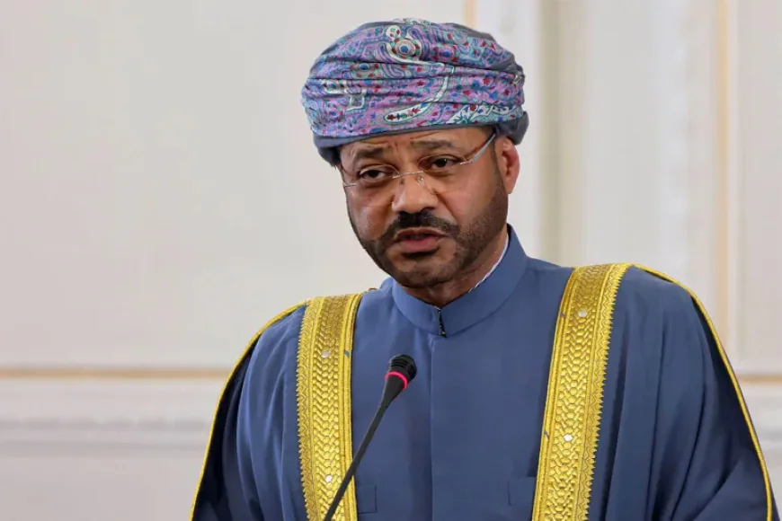 على أصدقاء أمريكا أن يساعدوها للخروج من حرب غير مشروعة