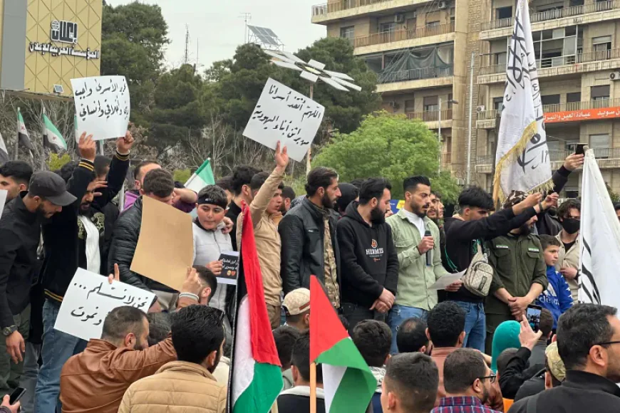 سوريا..غضب في القنيطرة ومظاهرات تطالب بقصف تل أبيب احتجاجاً على إعدام الأسرى الفلسطينيين